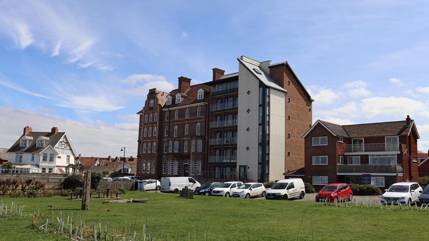 The Burlington Collection Sheringham Exterior foto
